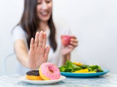 Bữa ăn vào ban ngày có thể giúp điều chỉnh mức đường huyết trong máu ở những người làm ca đêm